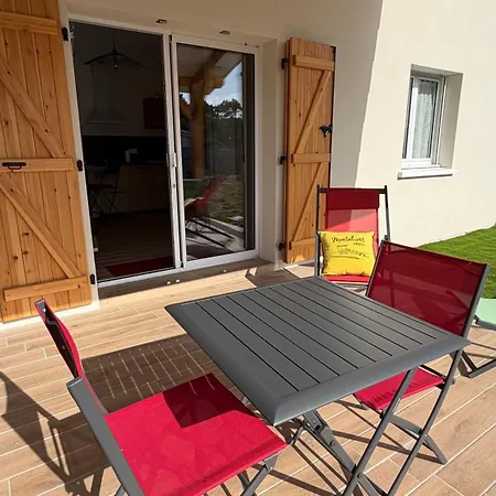 House, Aux Portes De Montalivet *